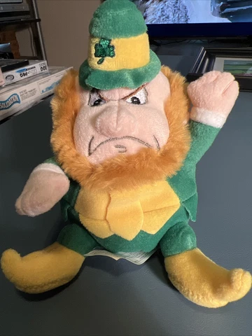 Notre Dame Fighting Irish Plush Mascot, Silly Slammers WORKS! Cover