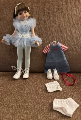 Betsy Mccall Tonner Bailarina Cabelo Castanho + Roupa Inicial Completa - Imagem 1 de 4
