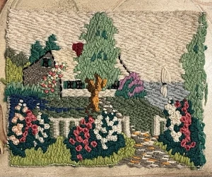 VTG Wool-CREWEL Embroidered FLORAL GARDEN COTTAGE Panel Finished Needlepoint Art - Picture 1 of 16