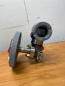 Transmisor Foxboro IDP10-DF1C01F-SOR4L1 con brida de 3" 150# 0-840" H2O sin usar - Imagen 1 de 4