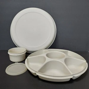 4 Pc TUPPERWARE Serving Center 6-Part Divided Veggie Snack & Dip Tray 1665 1667 - Picture 1 of 19