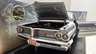 Vntg Original Toy Co. Route 66 Special Edition 1962 Pontiac Catalina 1:18 Car - Image 1 of 4