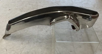 Protector de parachoques trasero Chevrolet Camaro 1969 con goma T45 Foto 1 de 4