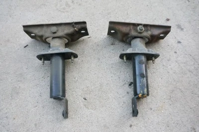 *Perforado y comprimido* Amortiguadores de parachoques trasero OEM BMW E30 86-87 318i 325e 325i Foto 1 de 4