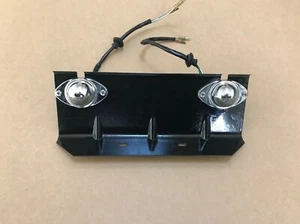 Soporte de matrícula genuino Toyota FJ45 con luces - Imagen 1 de 5