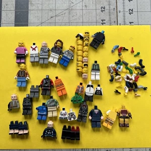 Lego Minifigur Stck. Lot Köpfe Torsos Beine Arme gemischtes Zubehör Sonderanfertigung - Bild 1 von 12