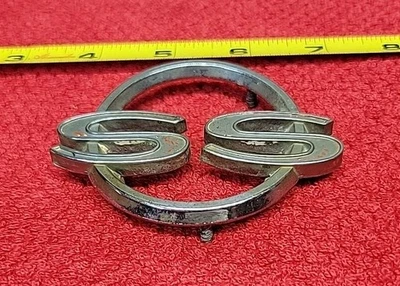 EMBLEMA CHEVROLET SS. Foto 1 de 4