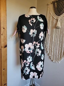 Vince Camuto schwarz Blumen Peek Tie Schulter Etuikleid Größe 2 - Bild 1 von 5
