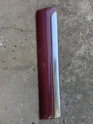 00-06 GMC Yukon XL Rear Right RH Passenger side Exterior Door Trim Molding - Image 1 of 4