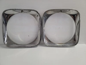 1971 Chevrolet Chevelle RH and LH Headlight Bezels - Bild 1 von 11