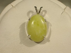 16x12mm Jade Pendant - Picture 1 of 1