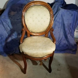 Vintage Wooden Cream Fabric Upholstered Side Accent Round Back Chair Seat - Picture 1 of 11