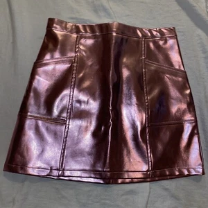 Art Class Girls' Large 10/12 Pink Metallic Faux Leather Skirt Has Poke Marks - Picture 1 of 7