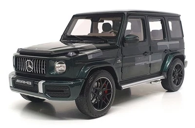 Minichamps 1/18 Scale 110 037066 - 2018 Mercedes AMG G63 - Met Green - Image 1 of 4