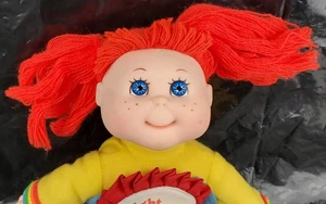 Eugene Doll Co Vintage 1984 Chubbykins Ojos Brillantes Hilo Rojo Pelo Bebé Muñeca - Usada en Excelente Condición - Imagen 1 de 11