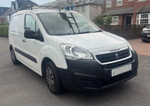 2018 Peugeot Partner Professional 1.6 Blue Hdi, Manual, ULEZ Compliant, NO VAT - Picture 1 of 9