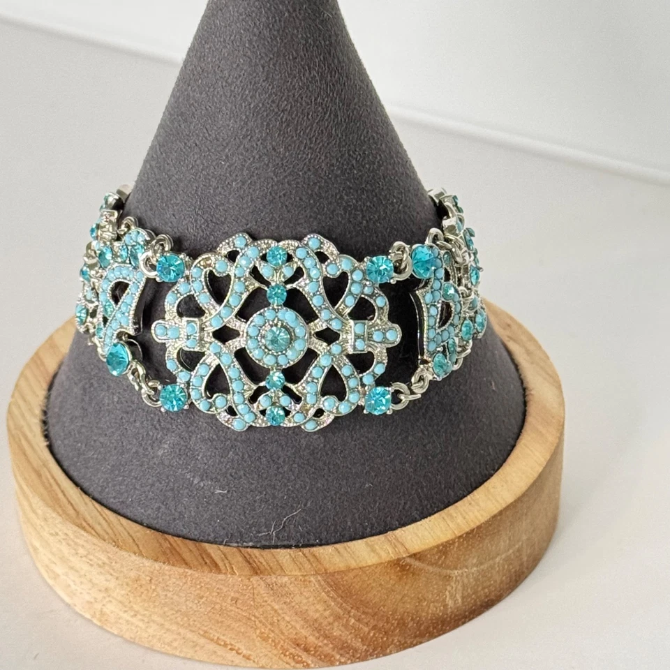 Pulseira estilo vitoriano VCLM filigrana azul strass tom prata - Imagem 1 de 4