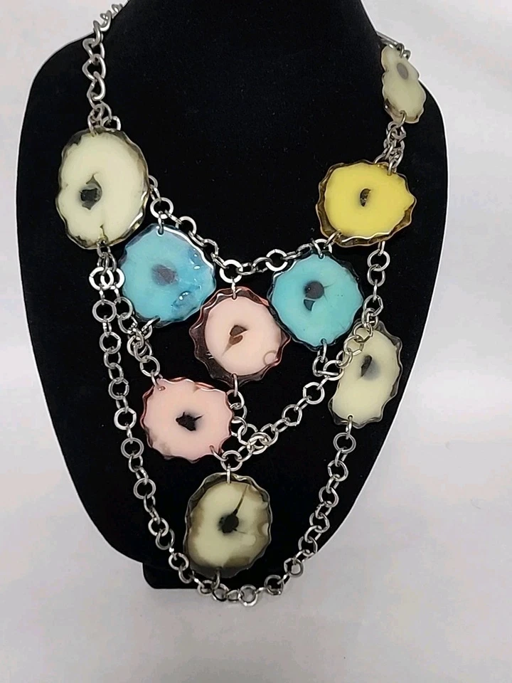 Collar Boho Multicolor Estilo Ágata Rebanada de Resina Distintivo Grueso Cadena de Plata Foto 1 de 4