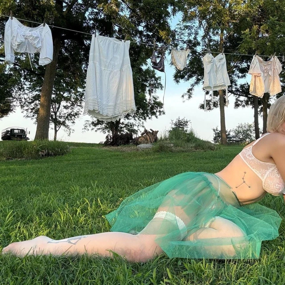 50's Green Fairy Tutu - Image 1 of 4