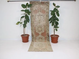 Alfombra de corredor turca vintage de 2,7 x 9,2 pies (83 x 283 cm) hecha a mano roja descolorida corredor largo - Imagen 1 de 10
