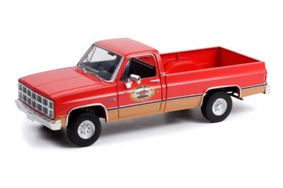 1982 GMC K-2500 SIERRA GRANDE WIDESIDE W/ TRAILER HITCH 1/18 scale DIECAST CAR - Image 1 of 4