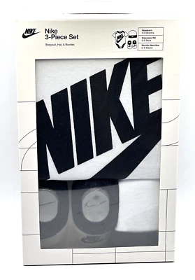 Nike Bebé Infante Body, Sombrero, Botines Nike Futura Logo 3 piezas Conjunto Negro Blanco Foto 1 de 4