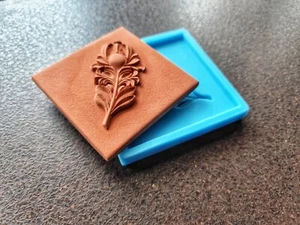 Silikonform zur Herstellung von handgefertigten Fliesen mit 3D Federelement 9,8x9,8cm - Bild 1 von 9