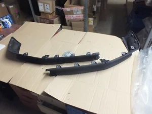 New Genuine Renault 21 L/H R/H Front spoiler splitter 7700766211 B25 - Picture 1 of 9