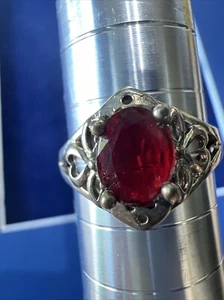 vinatage Sterling Silver Simulated Red Oval Shape Gem Stone Ring Size 7.5 - Picture 1 of 15