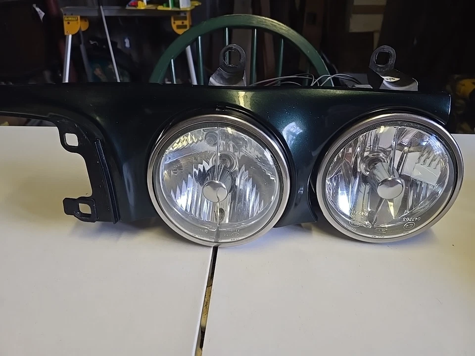 Conjunto de faros Jaguar XJ8 XJR 2004-2007 lado del pasajero derecho halógeno Foto 1 de 4