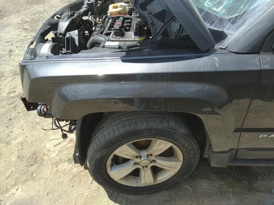 15 JEEP PATRIOT Fender Drivers Side Foto 1 de 2