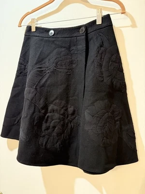 Falda envolvente EMPORIO ARMANI de colección negra de lana línea A apliques florales bordados talla S Foto 1 de 4