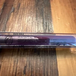 Brillo labial COVERGIRL Exhibitionist, 260 clave baja - Imagen 1 de 3