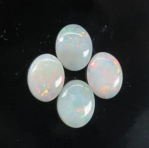 Australian White/Precious Opal 9x7mm Coober Pedy Natural 4 Stone Parcel - Foto 1 di 7
