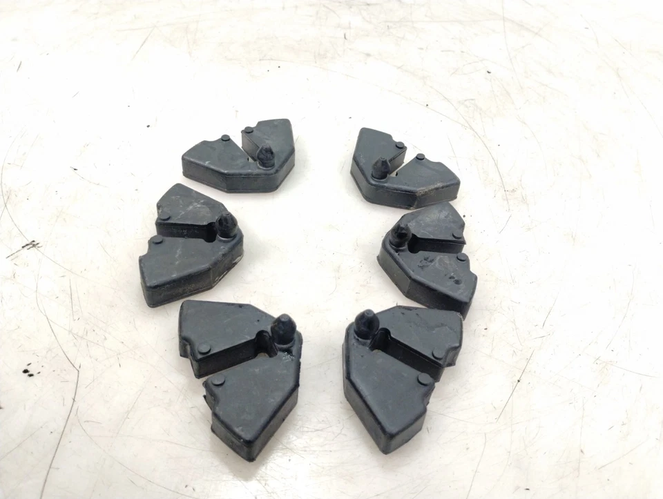 Suzuki LS650 2009 Savage Boulevard S40 juego de gomas de buje de transmisión trasera Foto 1 de 4