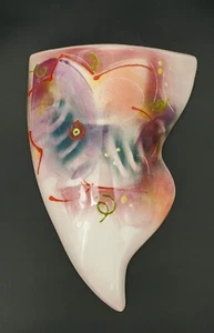 Madeline Kaczmarczyk abstrakte Wandtasche Vase Studio Keramik - Bild 1 von 5