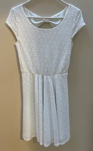 Maurices Dress Women Small Keyhole Crochet Lined White Elastic Waist Cap Sleeve - Picture 1 of 5