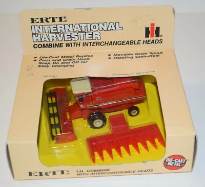 Vintage ERTL 1/80 Scale IH Combine with Interchangeable Heads - Image 1 of 4