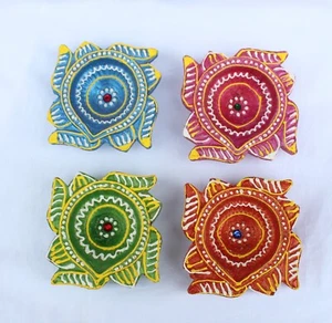 4 x DIYA INDIAN HINDU RELIGIOUS CLAY OIL LAMPS DESIGNS 75mmX75mm NEW - Picture 1 of 16