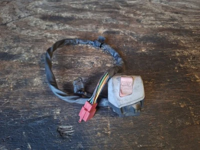 Honda ST1100 Pan European - Guidão lateral direito interruptor botões de engrenagem controles - Imagem 1 de 4