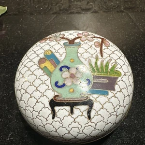 Vintage Cloisonné Brass Enamel Trinket Box White Pink Blue Green  Floral vase - Picture 1 of 4