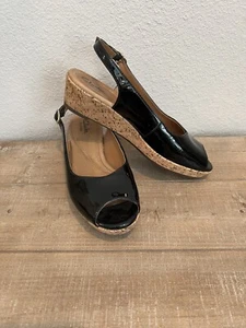 Clarks Black Patent Leather Sandals Peep Toe Sling Back Cork Wedge Heel Size 7.5 - Picture 1 of 8