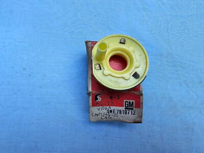 NOS 1971-1973 CHEVROLET VEGA DIRECTIONAL SIGNAL LAMP CANCELLING CAM 7810712 — 第 1/2 张图片