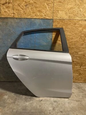 Замок питания для задней правой пассажирской двери в сборе для седана FORD FIESTA 2011–2019 годов выпуска - Изображение 1 из 4