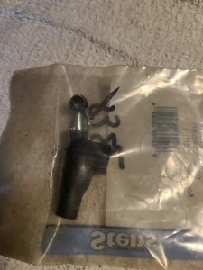 Stens 135-081 Spark Plug Boot Fits Briggs & Stratton 4124 493880 493880S 66538S. - Picture 1 of 2