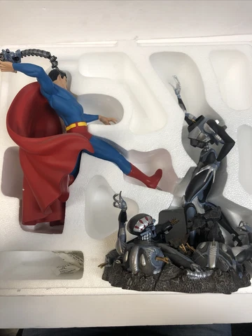 Superman Vs. Brainiac Statue 2011 Complete Original Box Cover