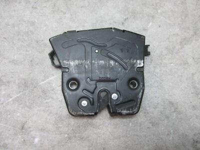 os21059 BMW E90 SDN 325i 328i 335i 2006 2007 2008 2009 2010 2011 trunk lid lock - Image 1 of 4