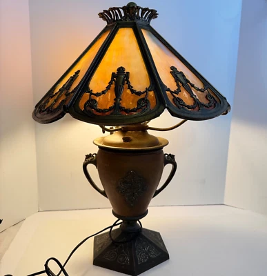 Antigua lámpara de mesa Bradley & Hubbard bronce pantalla de vidrio de escoria (era lámpara de aceite) Foto 1 de 4