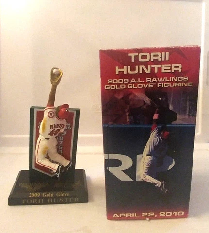 TORII HUNTER  RAWLINGS -Golden Glove  -FIGURINE  2009 Cover