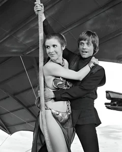 Carrie Fisher Mark Hamill Princess Leia STAR WARS 8 x 10 Photograph Photo Print - Picture 1 of 3